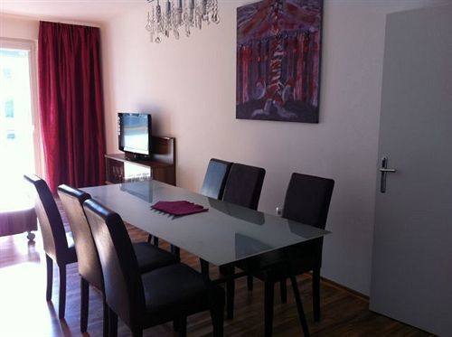 Govienna - Messe Wien Apartment Екстер'єр фото